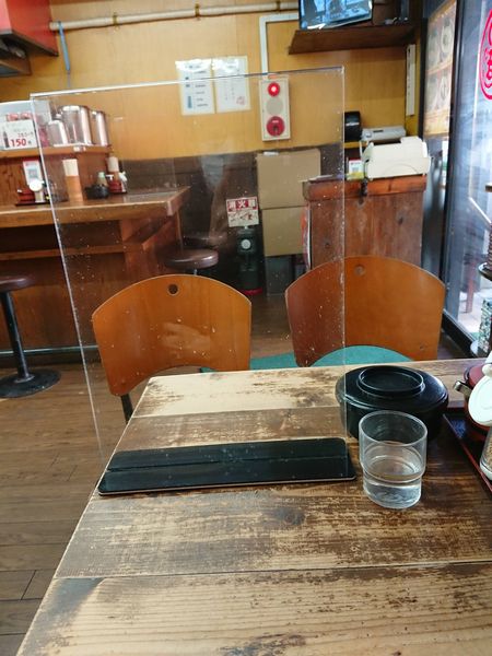 うりんぼのテーブル席